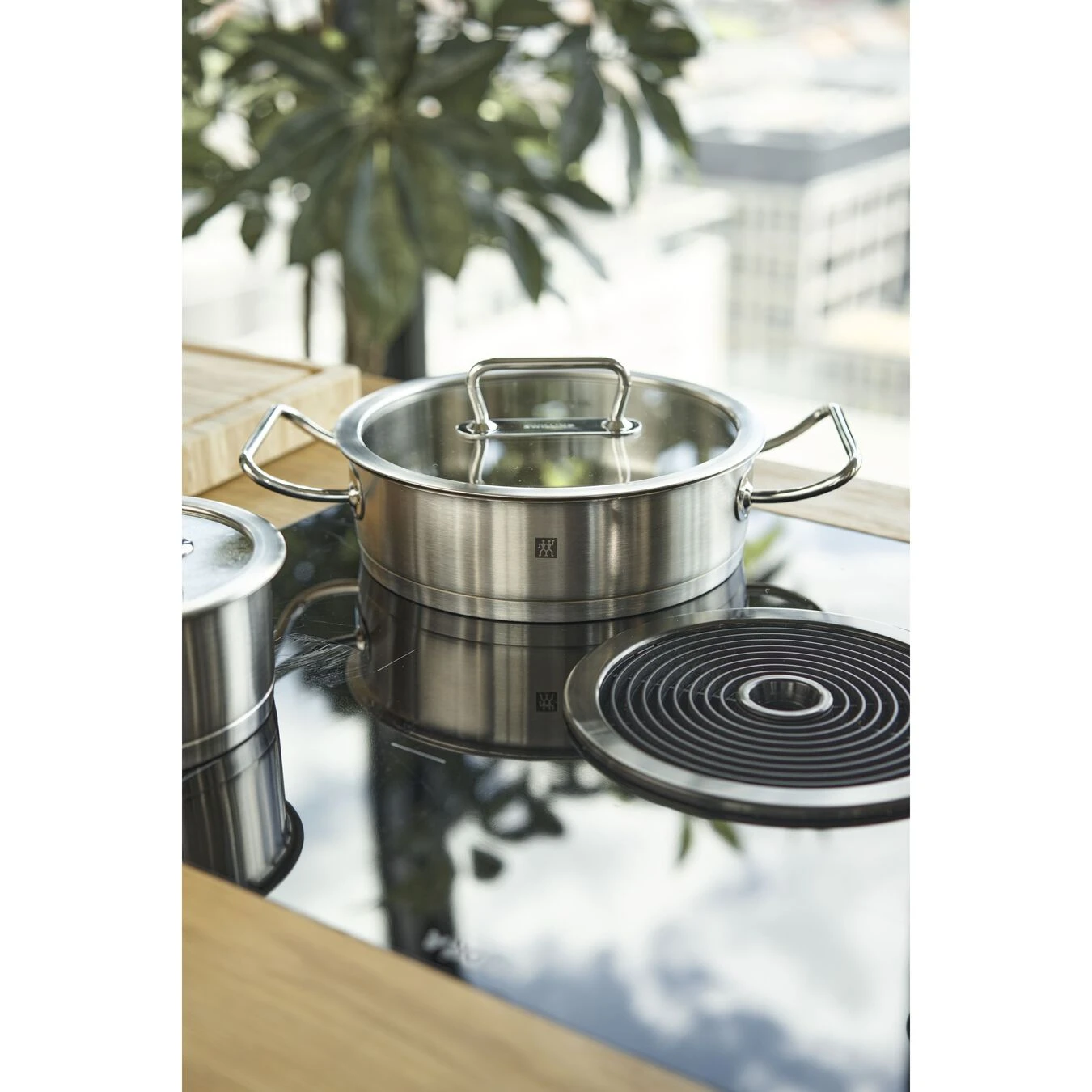 Zwilling Servierpfanne 28 Cm, 18/10 Edelstahl 7 Zwilling Servierpfanne 28 Cm, 18/10 Edelstahl – Bild 5