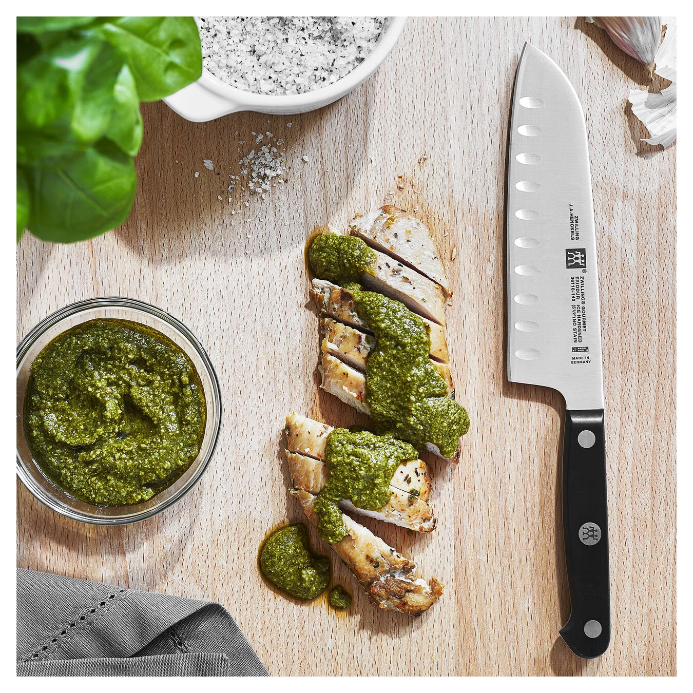 Zwilling Santokumesser 14 Cm, Kullenschliff 4 Zwilling Santokumesser 14 Cm, Kullenschliff – Bild 2